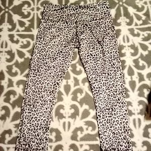 VOGO METALLIC DARK LEOPARD 3/4 LEGGINGS
